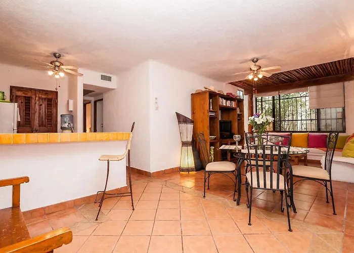 Private Terrace 3 Blocks To Mamitas & 5Th Ave, Gated With Pool Apartment