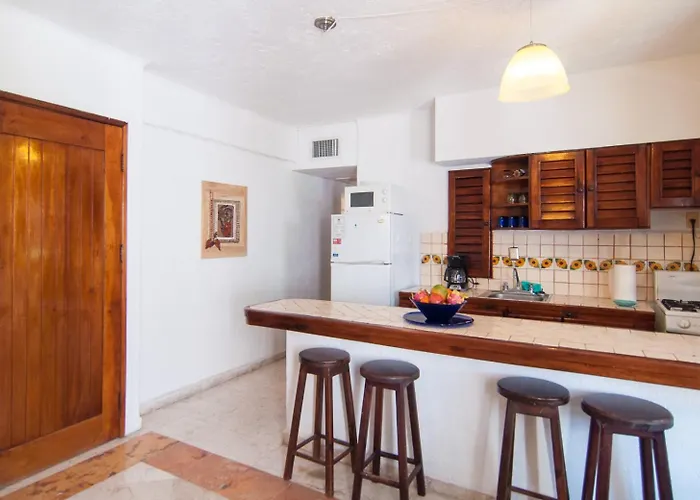 Apartment Private Terrace 3 Blocks To Mamitas & 5Th Ave, Gated With Pool